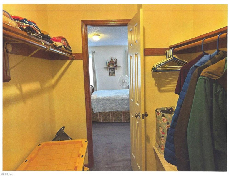 Photo 13 of 29 residential for sale in Virginia Beach virginia