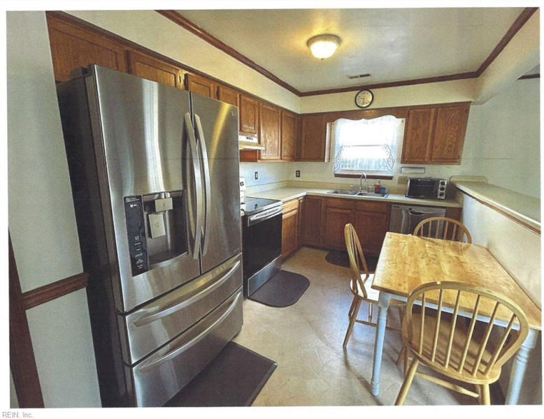 Photo 8 of 29 residential for sale in Virginia Beach virginia