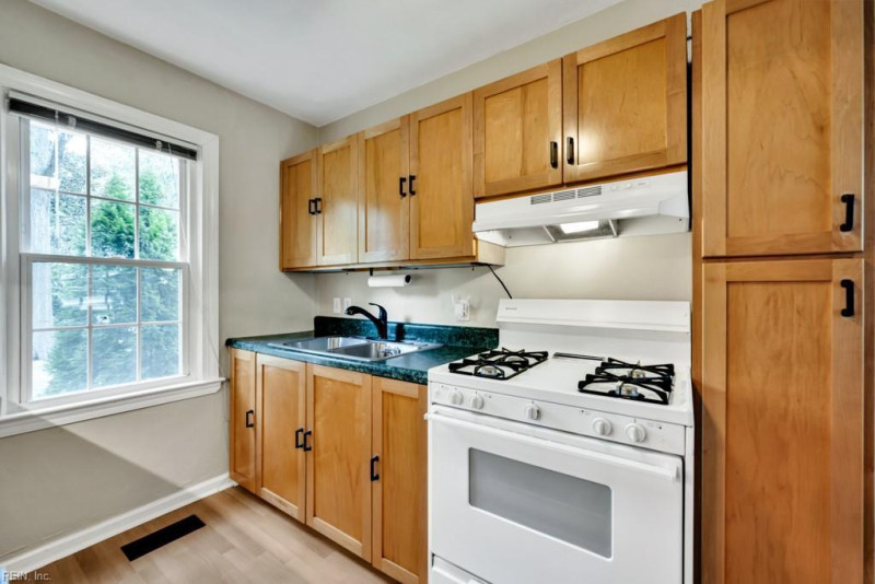 Photo 9 of 35 residential for sale in Norfolk virginia Photo 9 of 35 residential for sale in Norfolk virginia