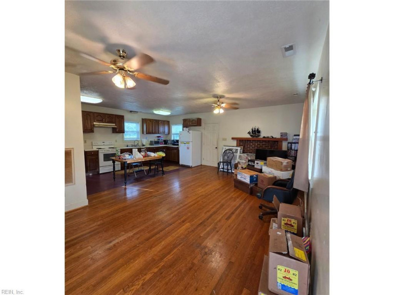 Photo 5 of 19 residential for sale in Middlesex County virginia Photo 5 of 19 residential for sale in Middlesex County virginia