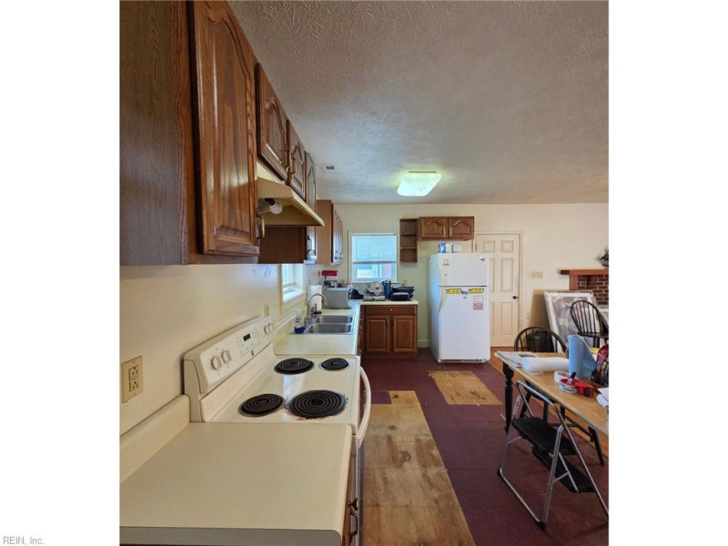 Photo 6 of 19 residential for sale in Middlesex County virginia Photo 6 of 19 residential for sale in Middlesex County virginia