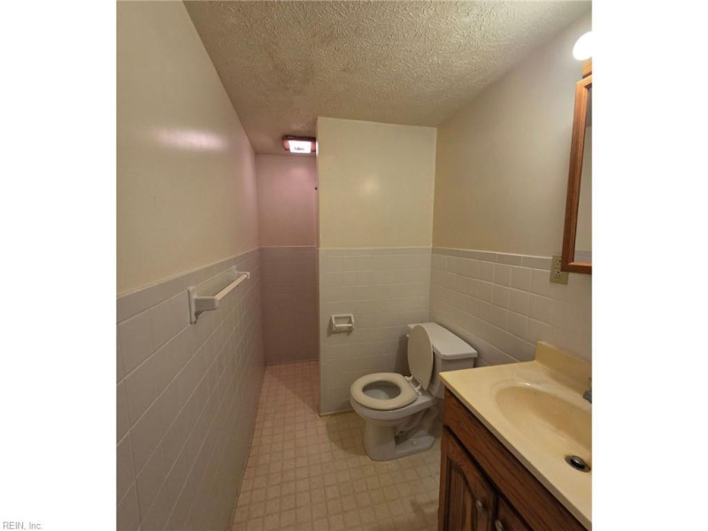 Photo 9 of 19 residential for sale in Middlesex County virginia Photo 9 of 19 residential for sale in Middlesex County virginia