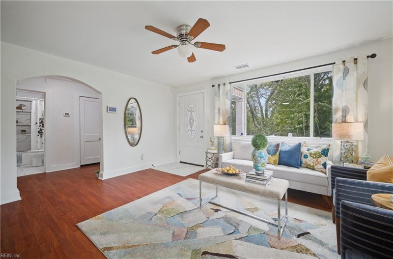 Photo 10 of 42 residential for sale in Norfolk virginia