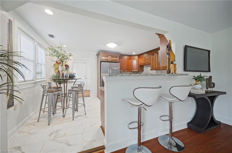 Photo 12 of 42 residential for sale in Norfolk virginia