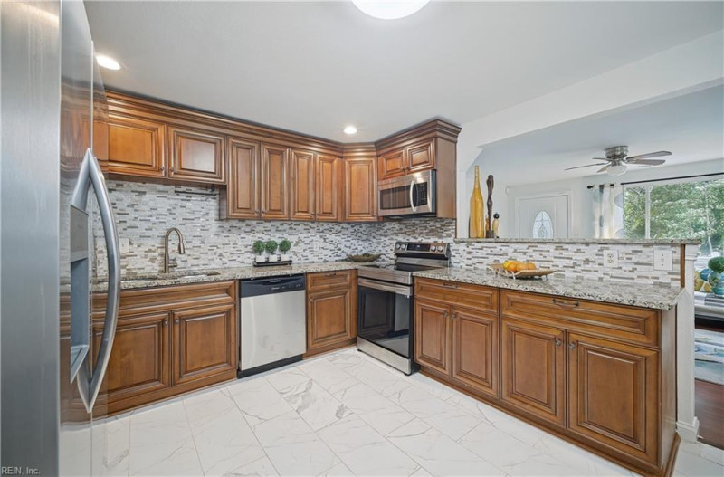 Photo 14 of 42 residential for sale in Norfolk virginia