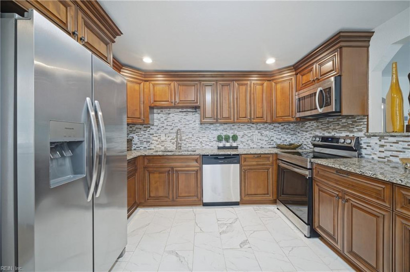 Photo 17 of 42 residential for sale in Norfolk virginia