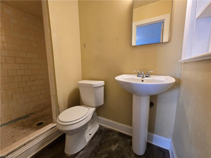 Photo 33 of 43 residential for sale in Newport News virginia Photo 33 of 43 residential for sale in Newport News virginia