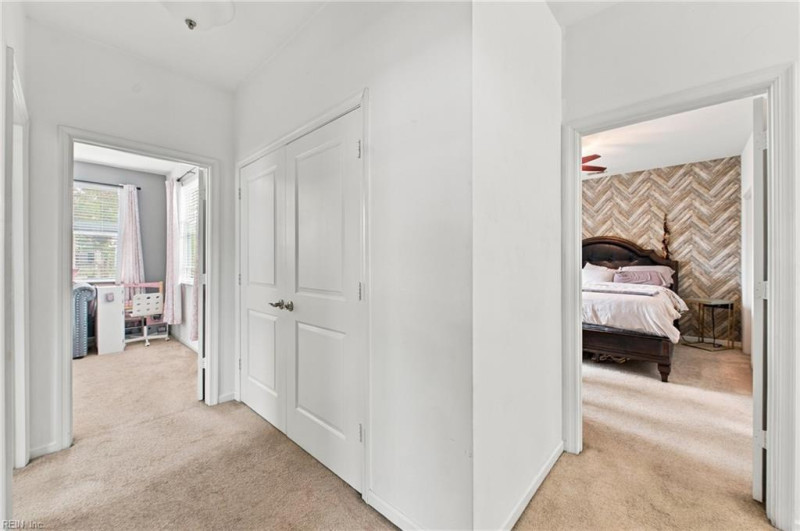 Photo 13 of 29 residential for sale in Virginia Beach virginia
