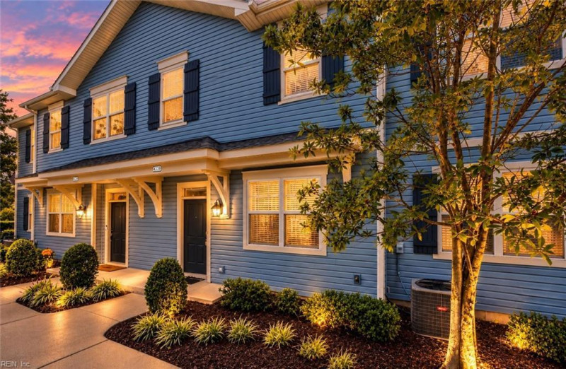 Photo 2 of 29 residential for sale in Virginia Beach virginia