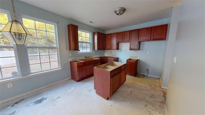 Photo 14 of 50 residential for sale in Chesapeake virginia Photo 14 of 50 residential for sale in Chesapeake virginia
