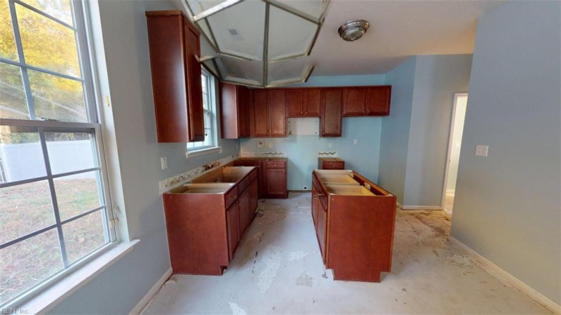 Photo 15 of 50 residential for sale in Chesapeake virginia Photo 15 of 50 residential for sale in Chesapeake virginia