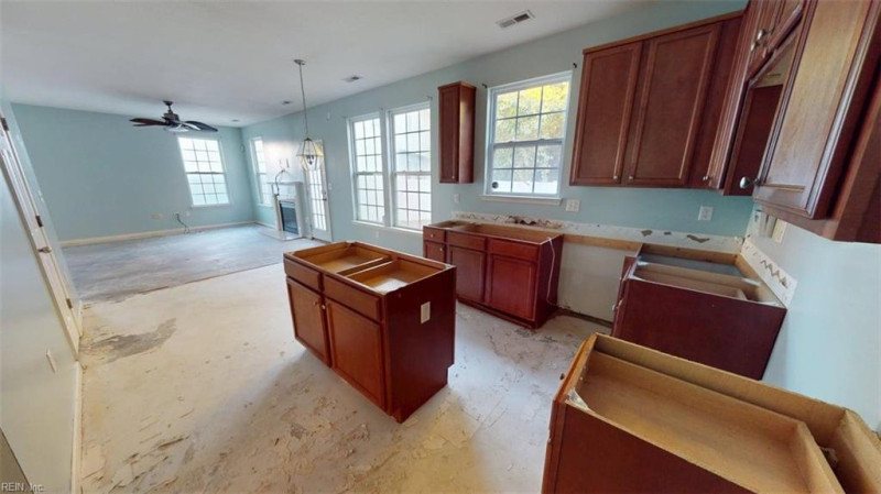 Photo 16 of 50 residential for sale in Chesapeake virginia Photo 16 of 50 residential for sale in Chesapeake virginia