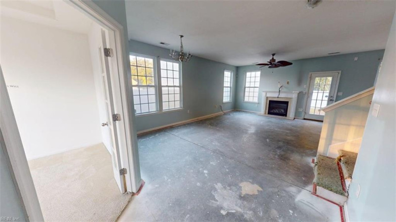 Photo 3 of 50 residential for sale in Chesapeake virginia Photo 3 of 50 residential for sale in Chesapeake virginia