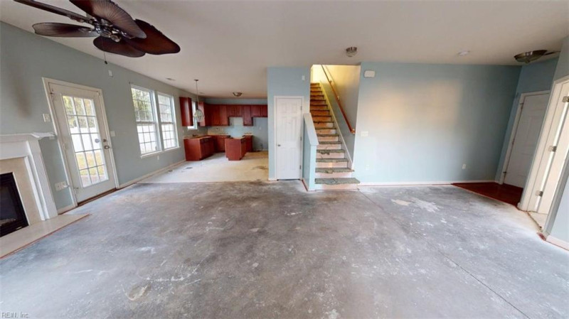 Photo 5 of 50 residential for sale in Chesapeake virginia Photo 5 of 50 residential for sale in Chesapeake virginia