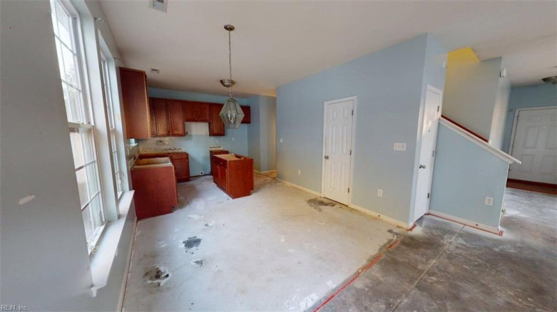 Photo 8 of 50 residential for sale in Chesapeake virginia Photo 8 of 50 residential for sale in Chesapeake virginia