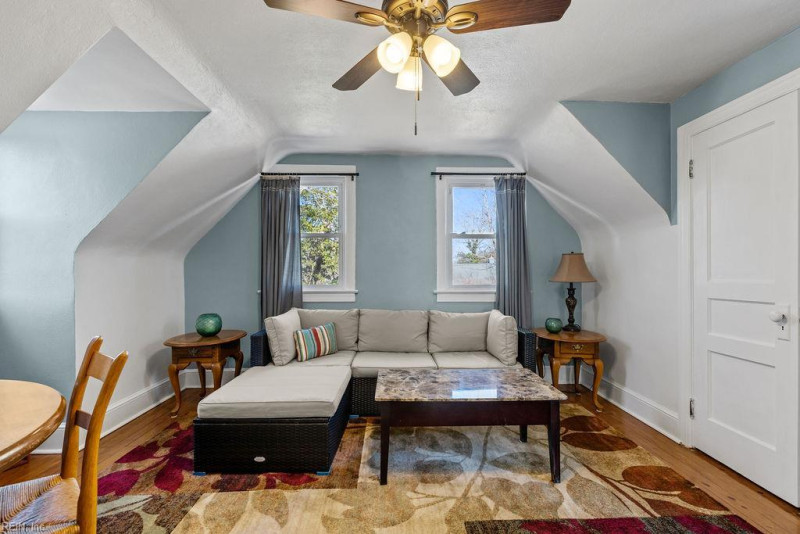 Photo 10 of 37 residential for sale in Franklin virginia