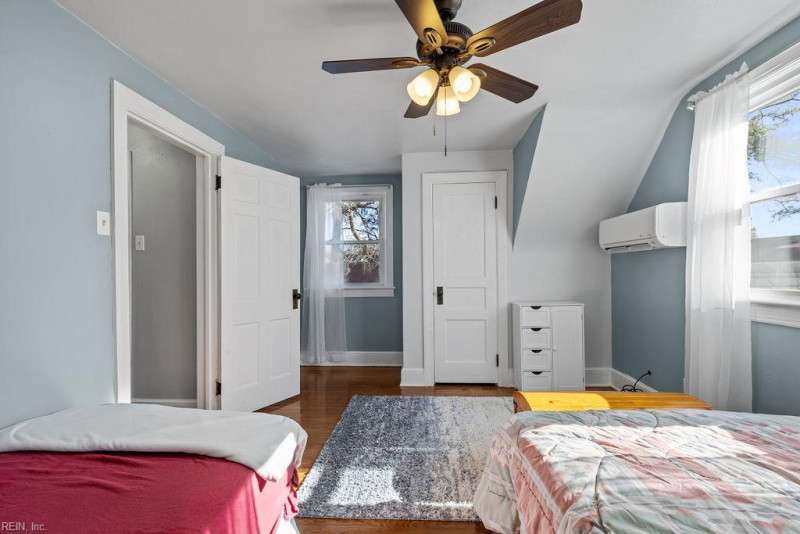 Photo 14 of 37 residential for sale in Franklin virginia