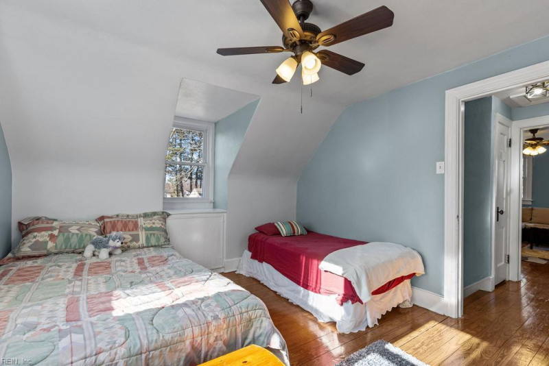 Photo 15 of 37 residential for sale in Franklin virginia