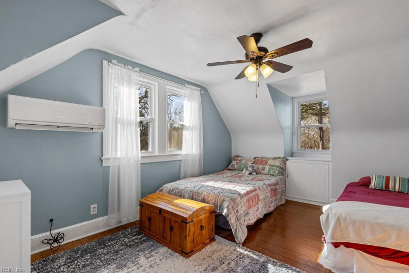 Photo 16 of 37 residential for sale in Franklin virginia