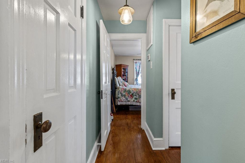 Photo 17 of 37 residential for sale in Franklin virginia