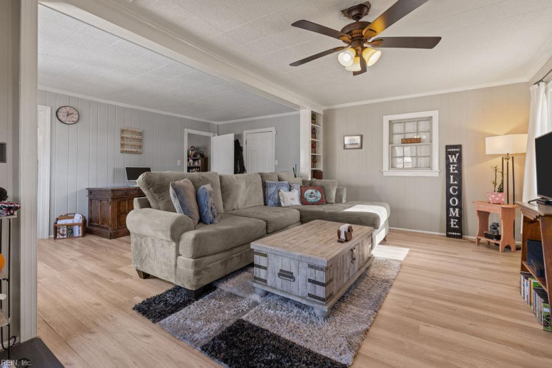 Photo 2 of 37 residential for sale in Franklin virginia