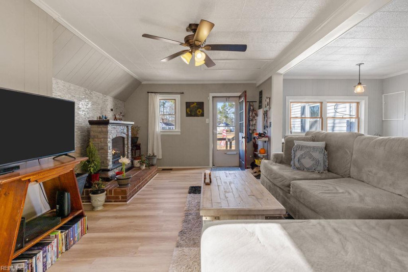 Photo 34 of 37 residential for sale in Franklin virginia