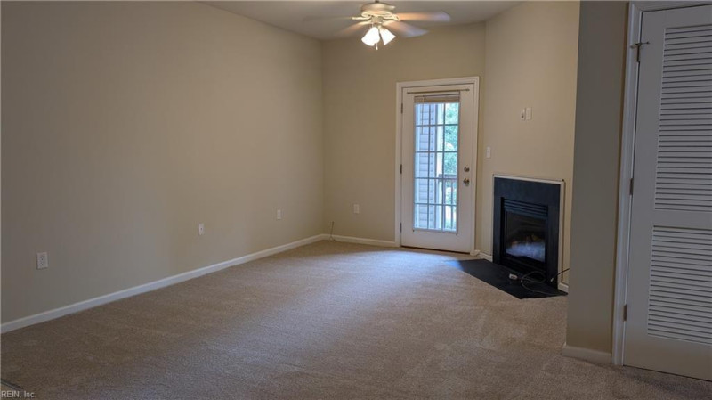 Photo 4 of 40 residential for sale in Newport News virginia