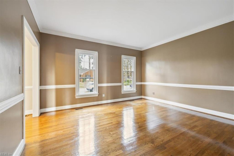 Photo 21 of 38 residential for sale in Chesapeake virginia