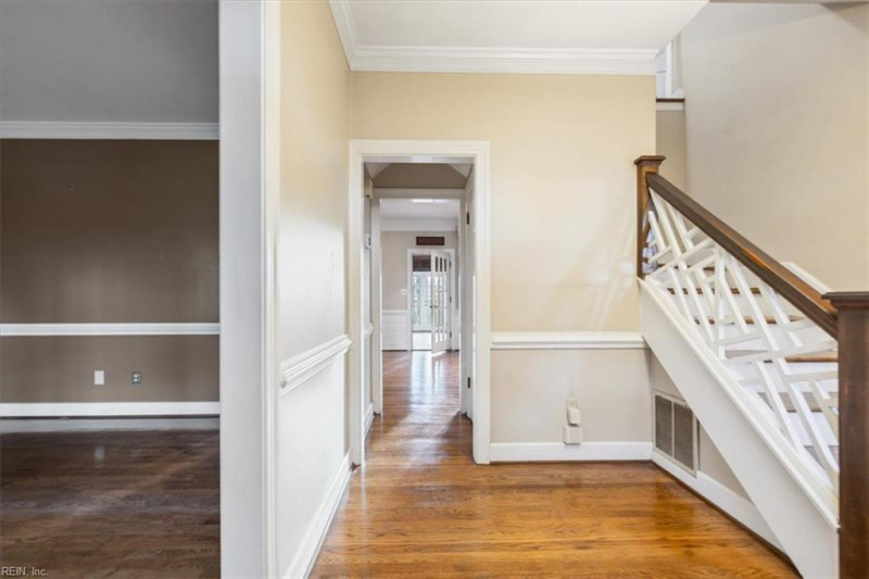 Photo 22 of 38 residential for sale in Chesapeake virginia