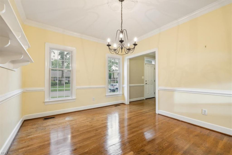 Photo 24 of 38 residential for sale in Chesapeake virginia