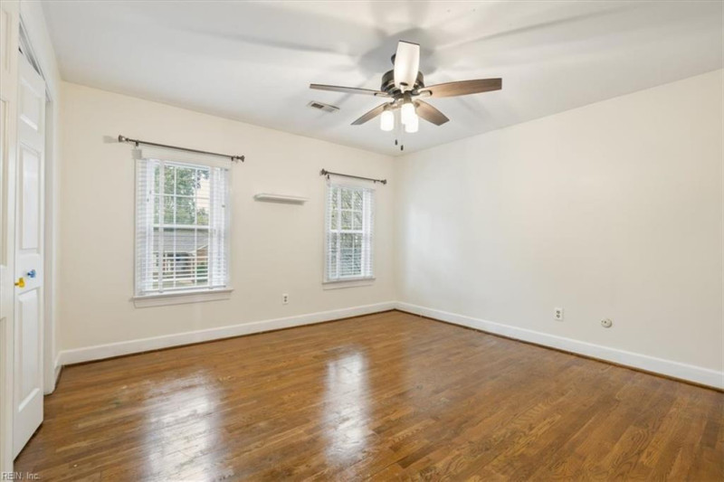 Photo 33 of 38 residential for sale in Chesapeake virginia