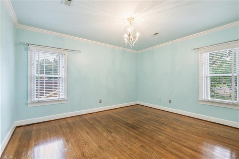 Photo 35 of 38 residential for sale in Chesapeake virginia