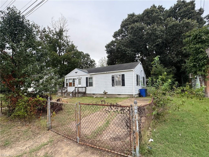 Photo 3 of 3 residential for sale in Newport News virginia
