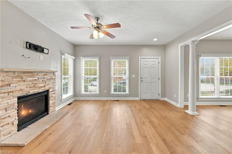 Photo 5 of 45 residential for sale in Newport News virginia Photo 5 of 45 residential for sale in Newport News virginia