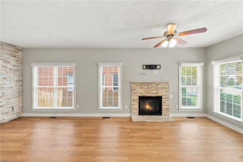Photo 9 of 45 residential for sale in Newport News virginia Photo 9 of 45 residential for sale in Newport News virginia