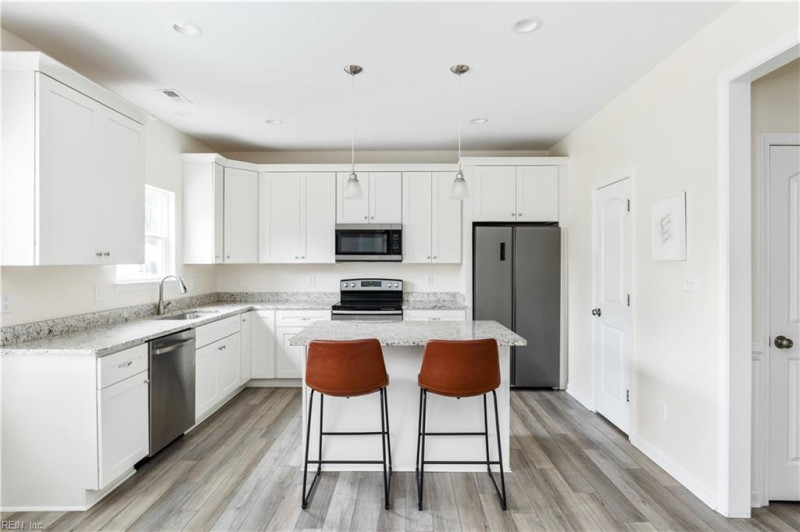 Photo 14 of 49 residential for sale in Norfolk virginia