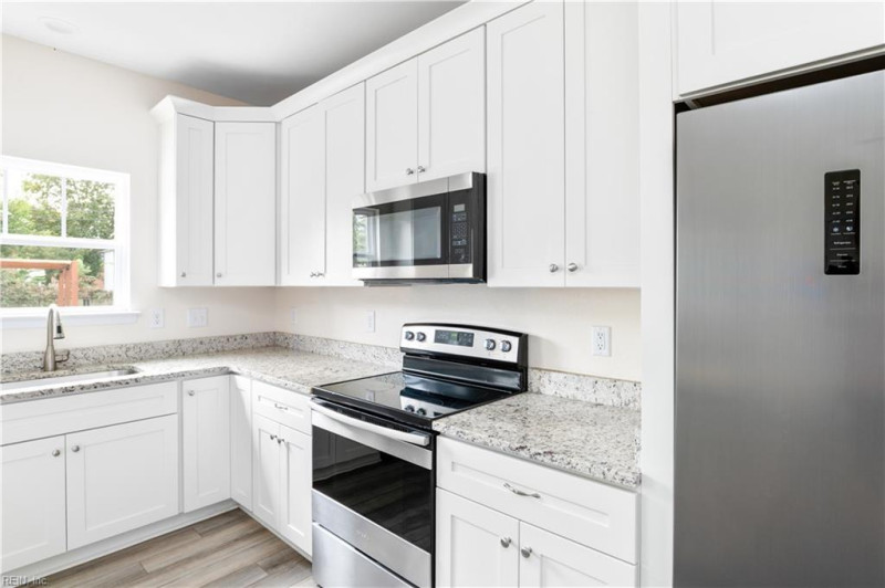 Photo 16 of 49 residential for sale in Norfolk virginia