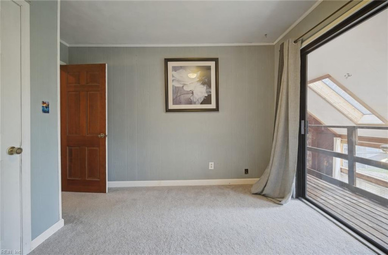Photo 15 of 25 residential for sale in Suffolk virginia