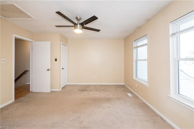 Photo 15 of 20 residential for sale in Virginia Beach virginia