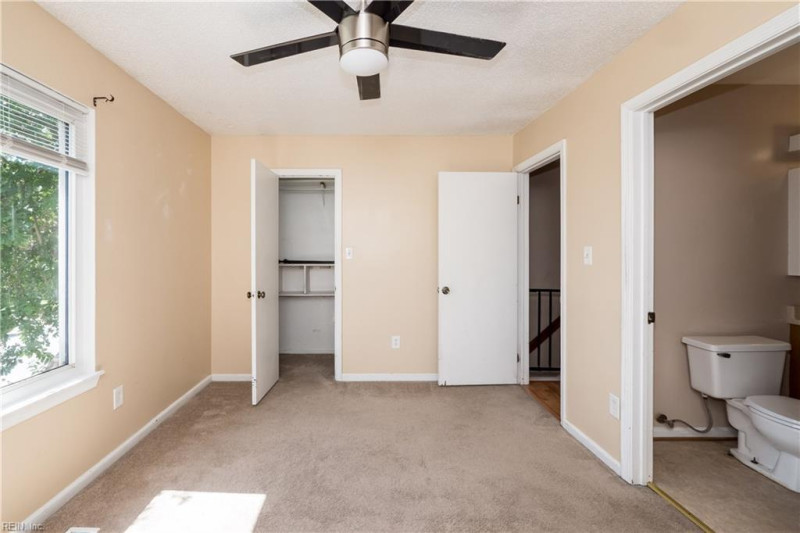 Photo 16 of 20 residential for sale in Virginia Beach virginia