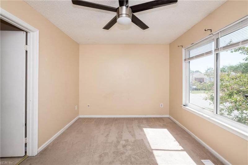 Photo 17 of 20 residential for sale in Virginia Beach virginia