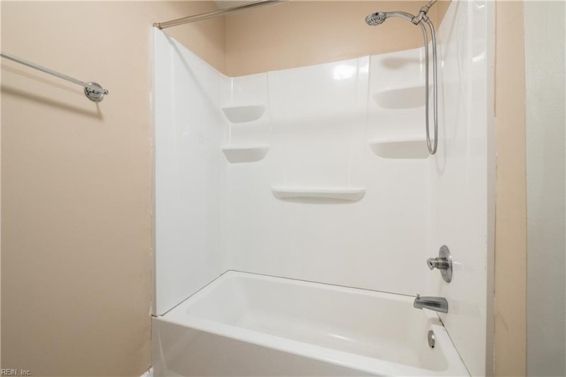 Photo 18 of 20 residential for sale in Virginia Beach virginia