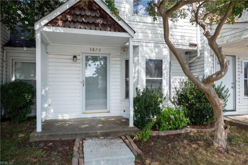 Photo 2 of 20 residential for sale in Virginia Beach virginia