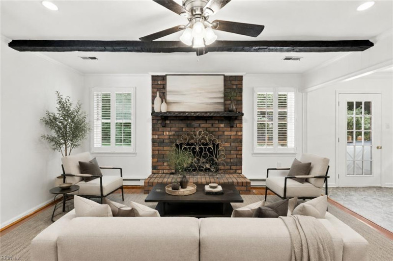 Photo 6 of 44 residential for sale in Hampton virginia