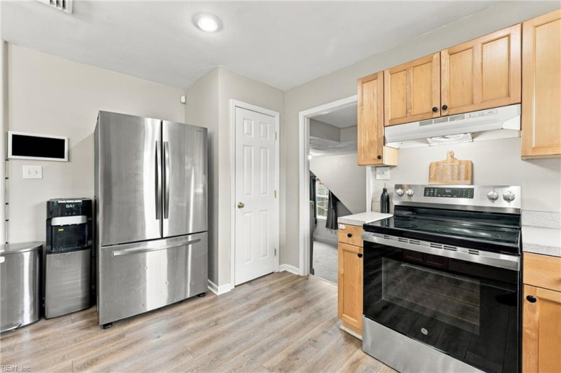 Photo 15 of 44 residential for sale in Chesapeake virginia