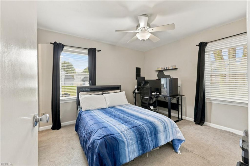 Photo 33 of 44 residential for sale in Chesapeake virginia