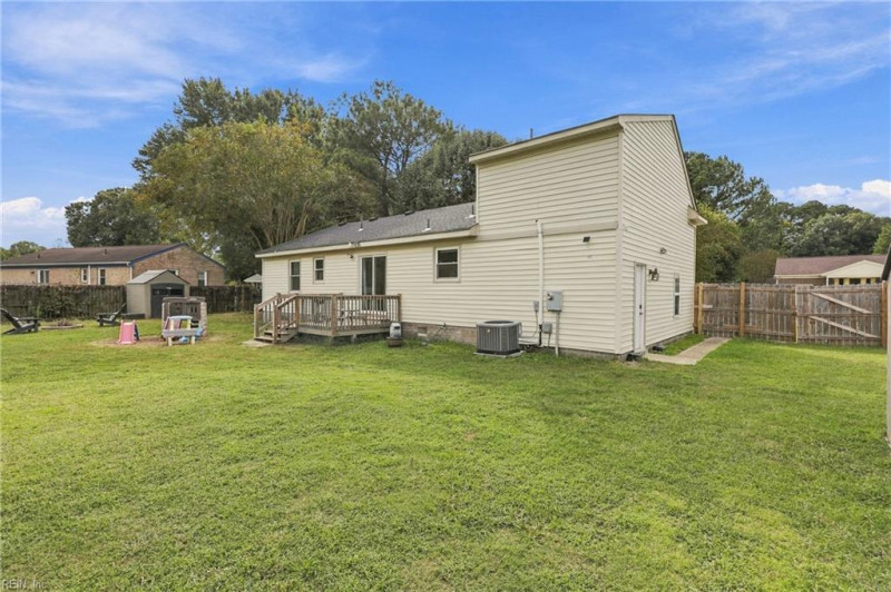Photo 37 of 44 residential for sale in Chesapeake virginia