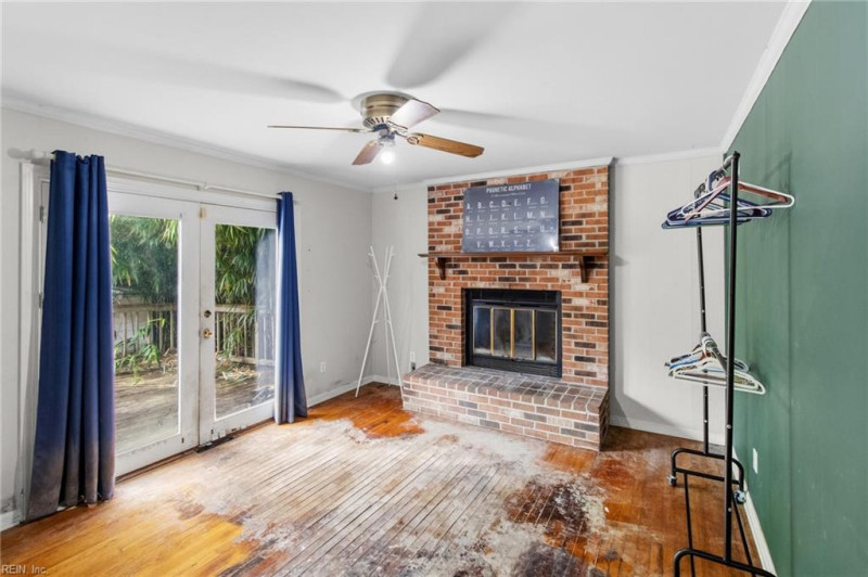 Photo 12 of 28 residential for sale in Hampton virginia