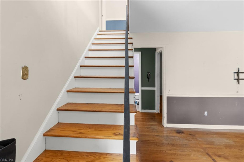 Photo 3 of 28 residential for sale in Hampton virginia