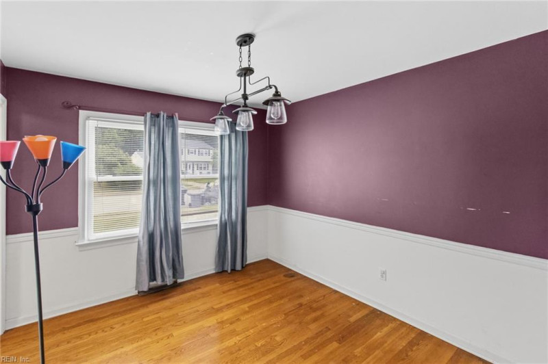 Photo 7 of 28 residential for sale in Hampton virginia